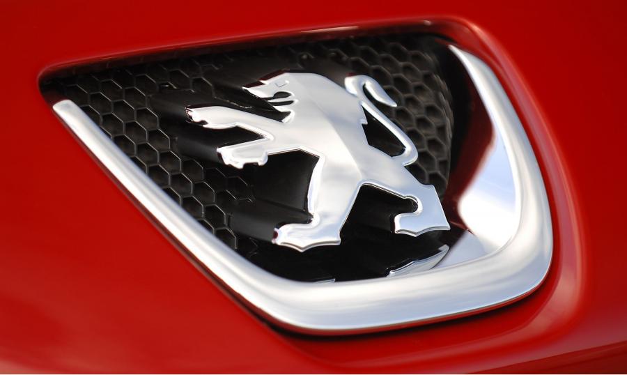  Peugeot 308 GT 2008 года  (фото 73 из 101)